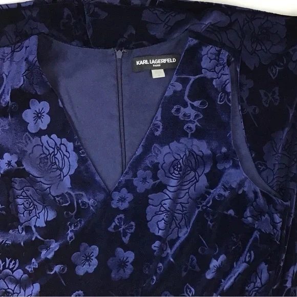 NWT Karl Lagerfeld Paris Navy Floral Embossed Velvet Jumpsuit16